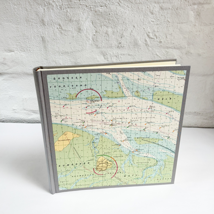 handgebundenes Fotoalbum mit Neuwerk Karte für neue Werke