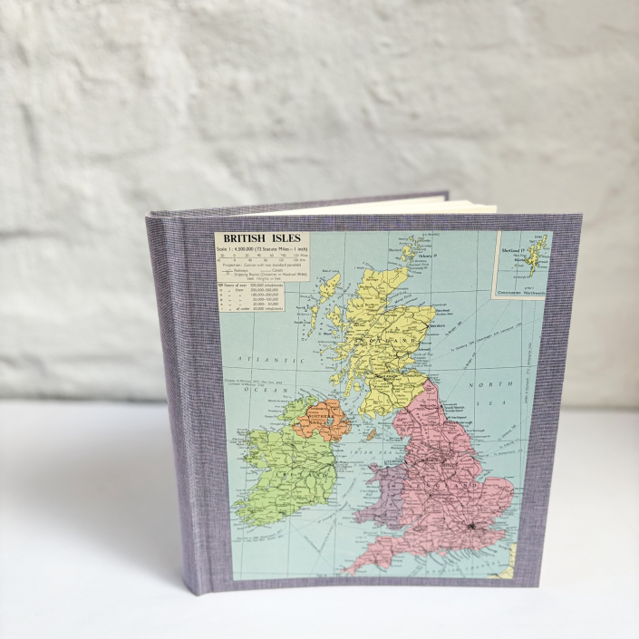 handgefertigtes Fotoalbum mit den British Isles